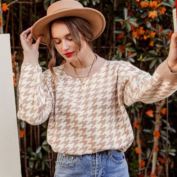 Sweaters - 🍁NWT ‘Camille’ Sweater🍁